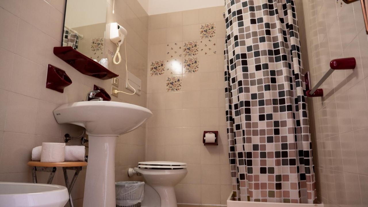 Albergo Tecla Lazise Kültér fotó