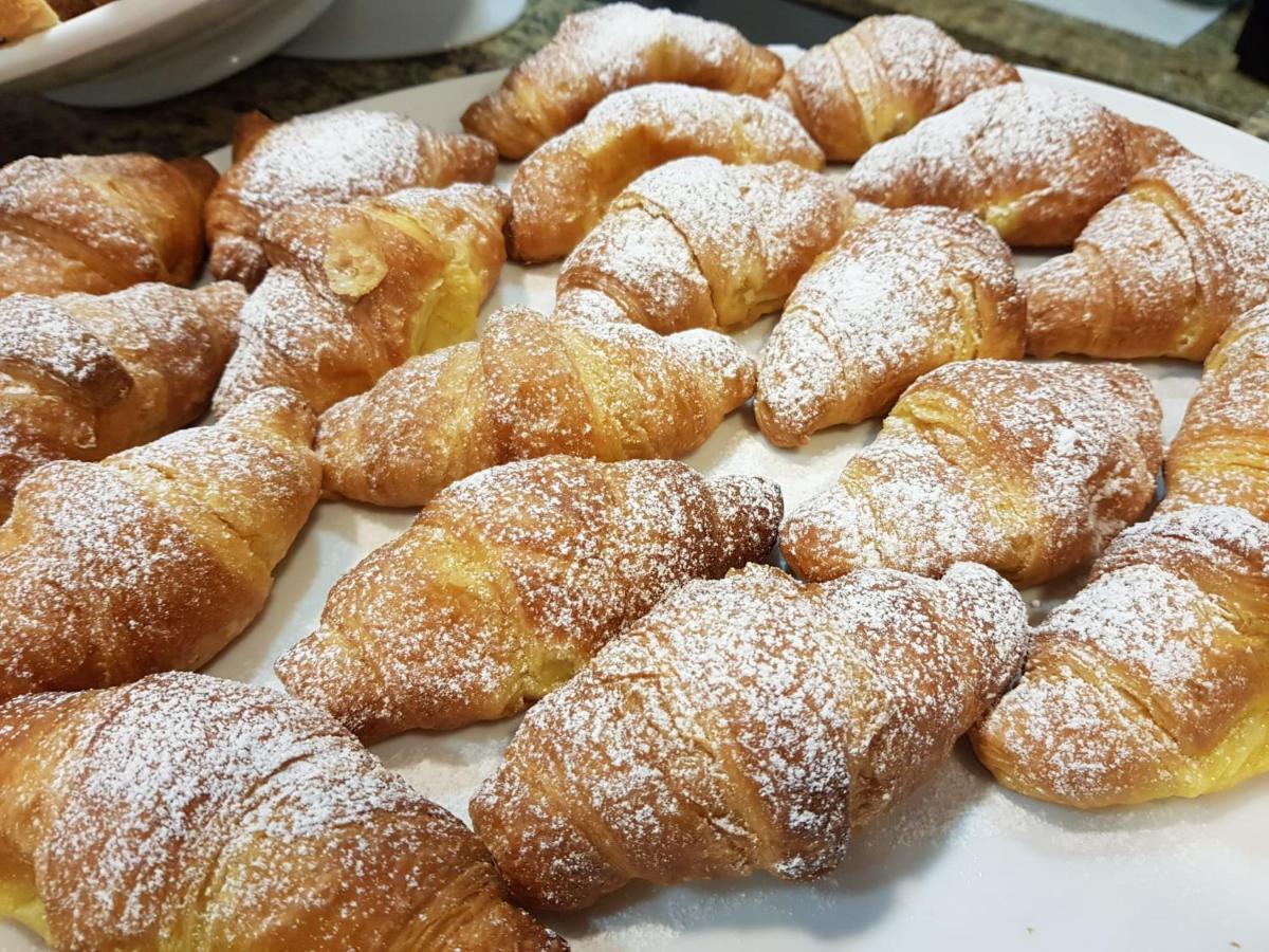Albergo Tecla Lazise Kültér fotó